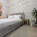 Upscale Studio In Yas Island