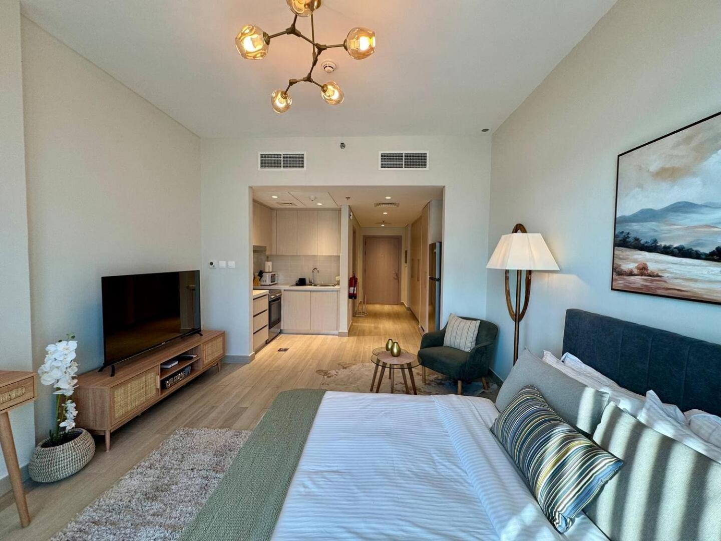Upscale In Yas Island Apartment Abu Dhabi