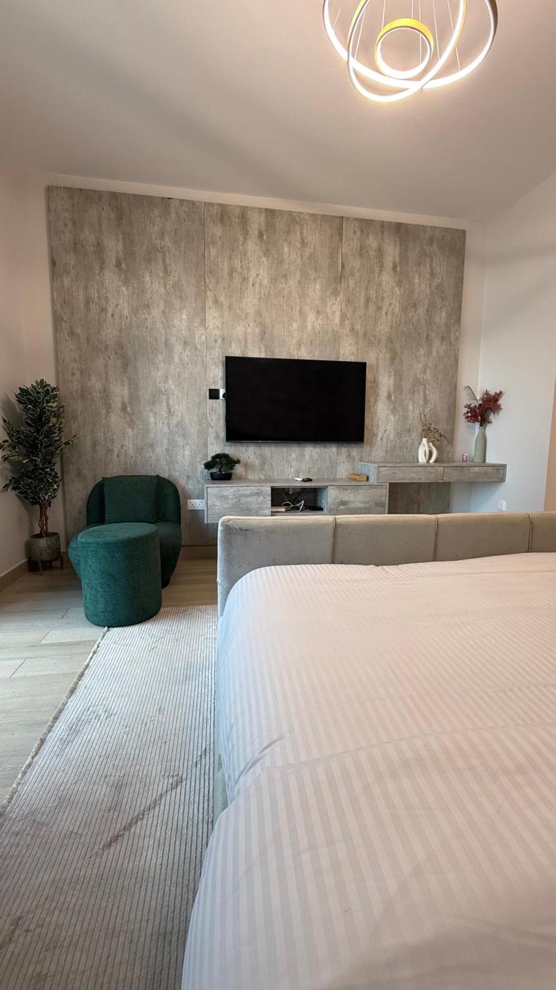 Upscale In Yas Island Apartment Abu Dhabi