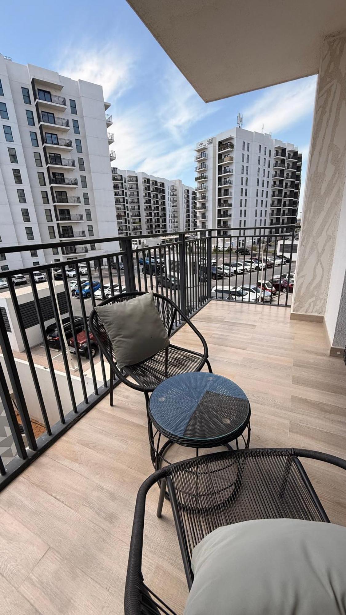 Apartment Upscale In Yas Island Abu Dhabi