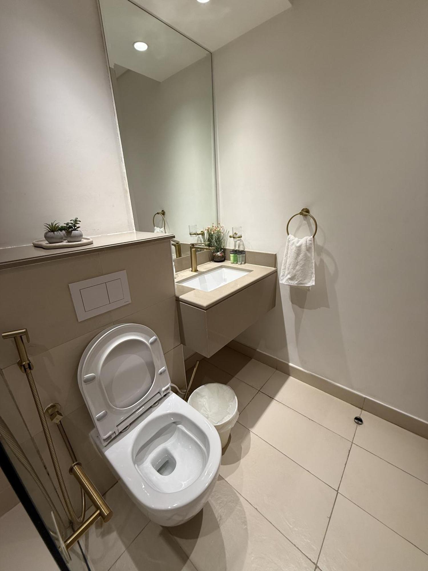 Upscale In Yas Island Apartment Abu Dhabi